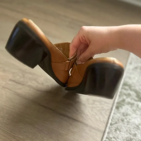 Franco Sarto Tan Leather Studded Mules - Picture 5 of 8